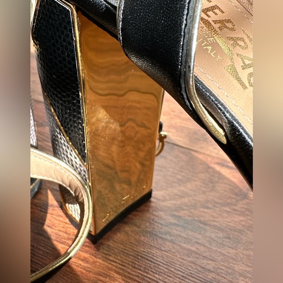 Salvatore Ferragamo GAGA Platform size 7. Authentic!! Gold and Black Slingbacks - Picture 9 of 11